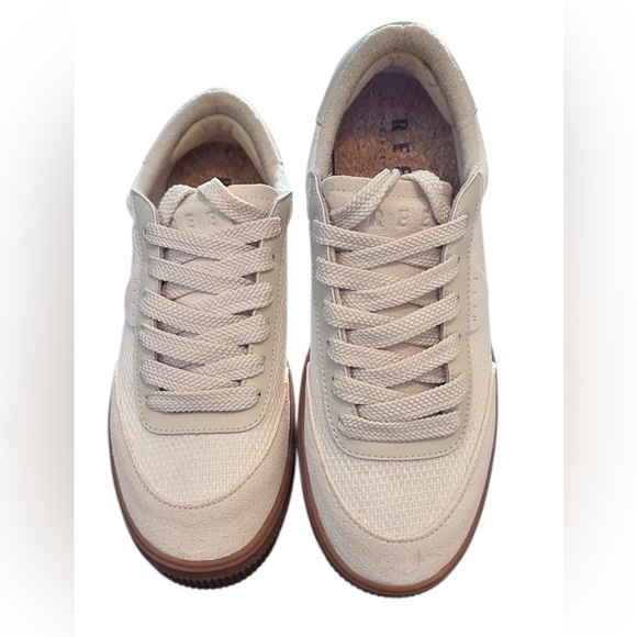 Reef Lay Day Lift Sneakers in Vintage/Gum. Women’s size 9. - Picture 2 of 15